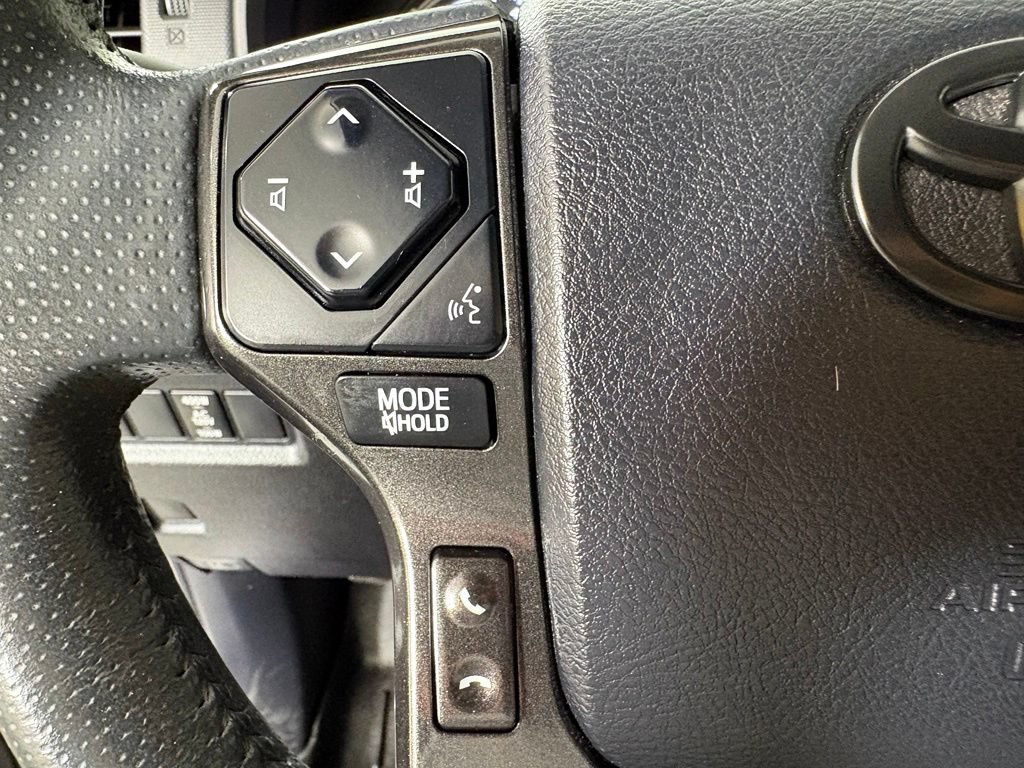 Used 2021 Toyota 4Runner TRD Off-Road Premium w/ Moonroof Package AWD/4WD image 24