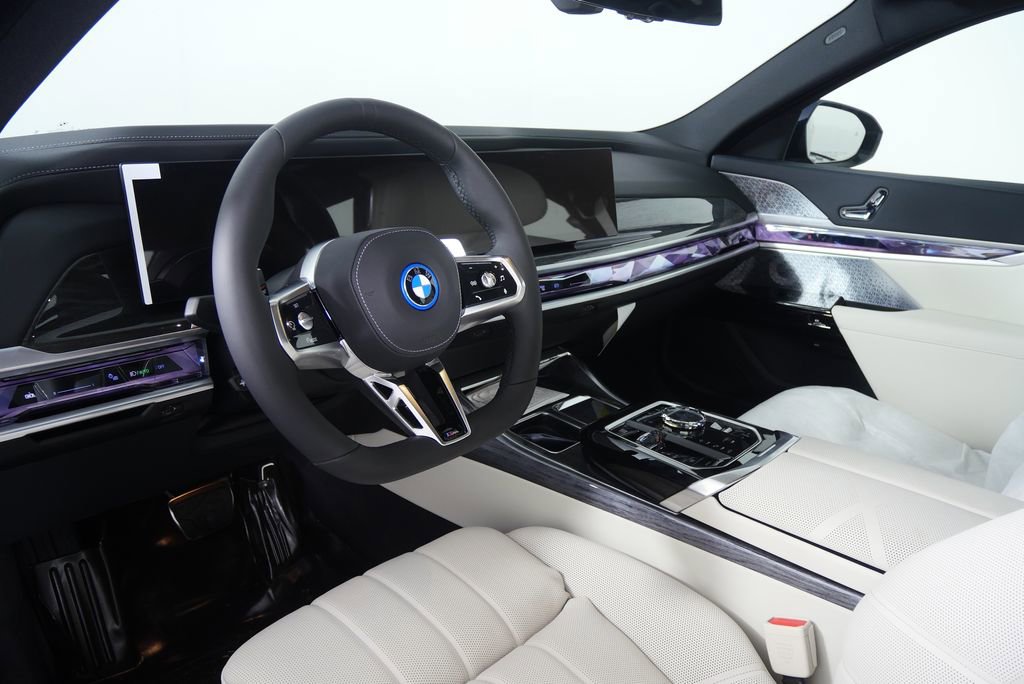 Used 2026 BMW 750e xDrive w/ Executive Package image 13