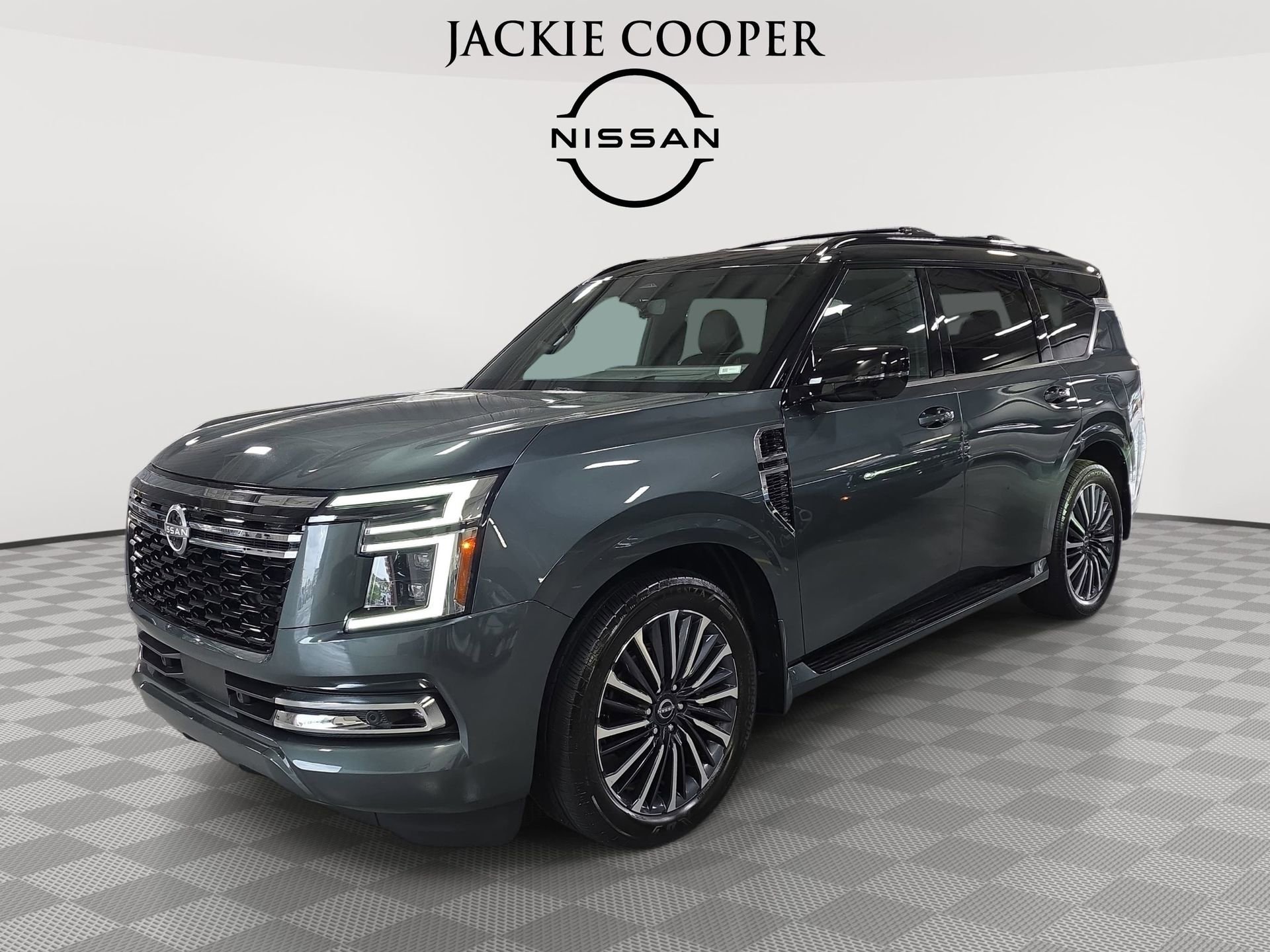 Used 2025 Nissan Armada Platinum Reserve image 1