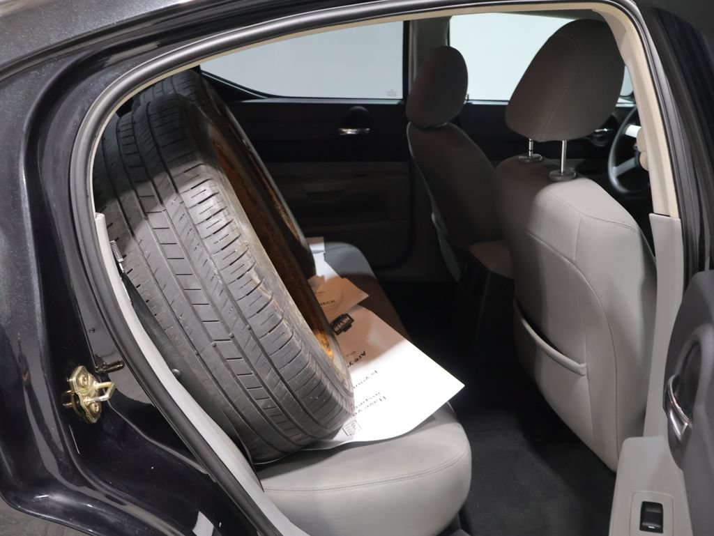 Used 2007 Dodge Charger w/ Convenience Group I RWD image 19