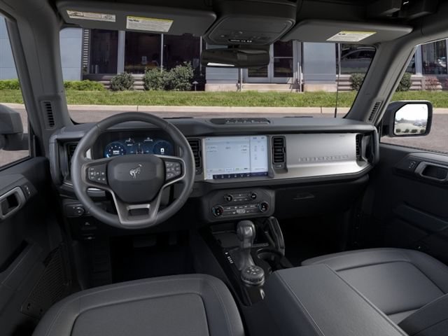 New 2026 Ford Bronco Outer Banks w/ Sasquatch Package AWD/4WD image 9