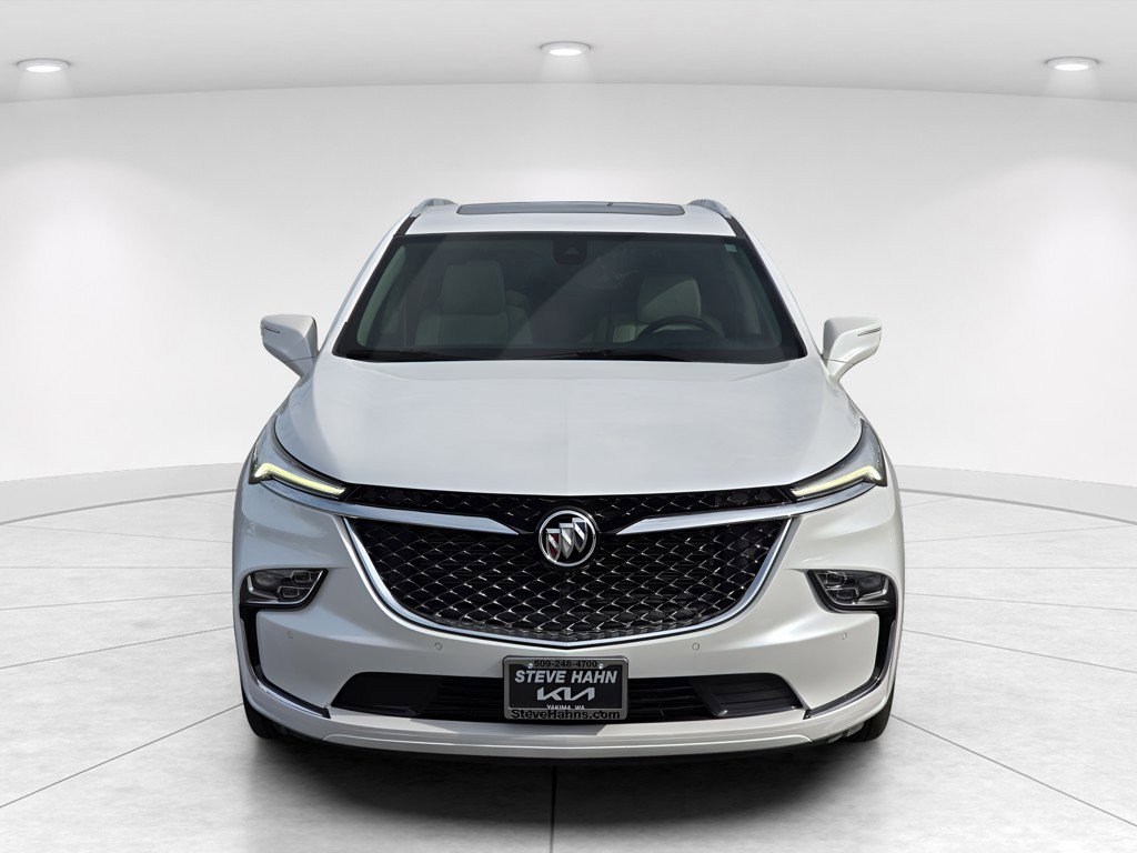 Used 2023 Buick Enclave Avenir w/ Avenir Technology Package AWD/4WD image 8