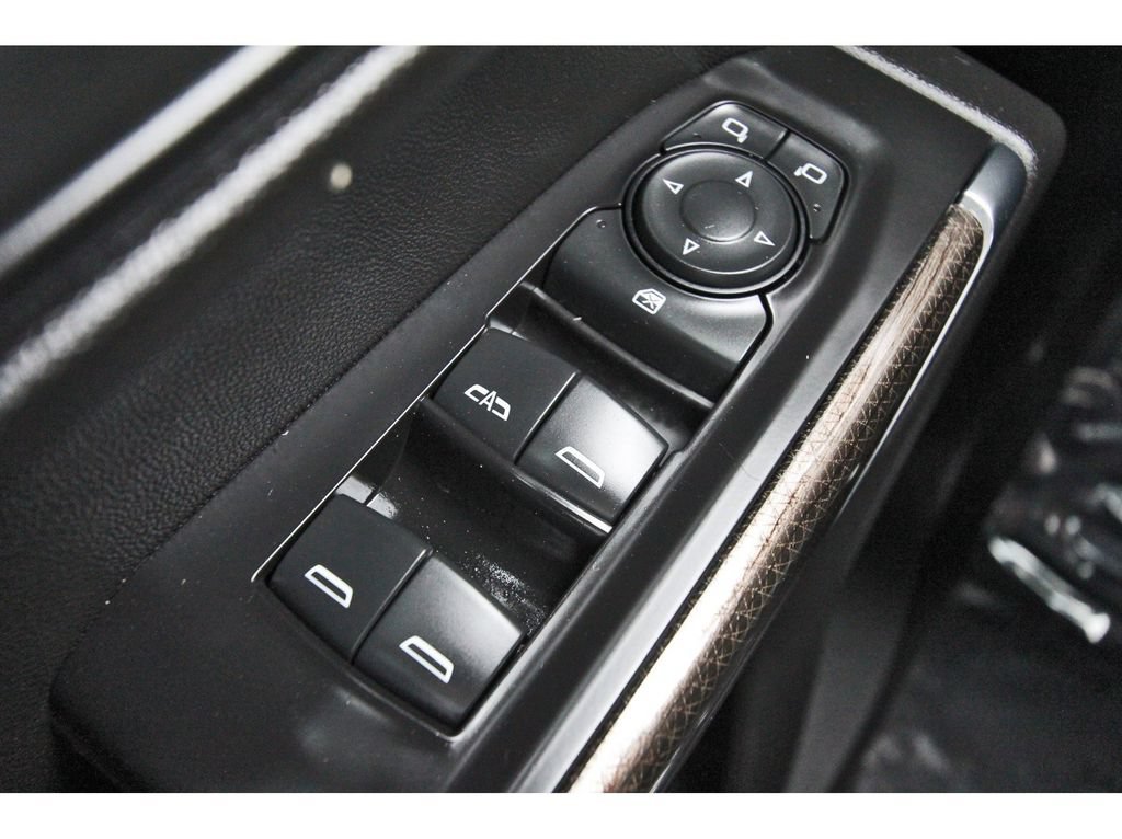 Used 2020 Chevrolet Silverado 1500 LT w/ Texas Edition RWD image 24