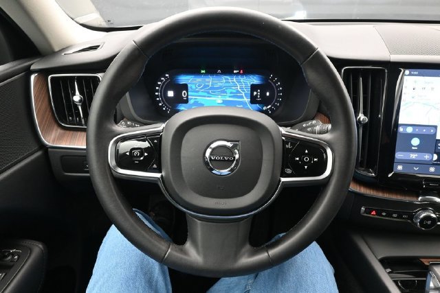 Used 2024 Volvo XC60 B5 Plus w/ Protection Package Premier AWD/4WD image 23