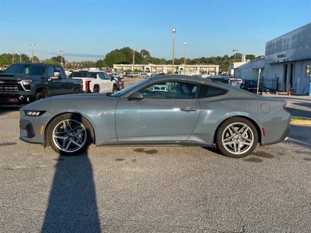 Used 2024 Ford Mustang GT Premium image 4