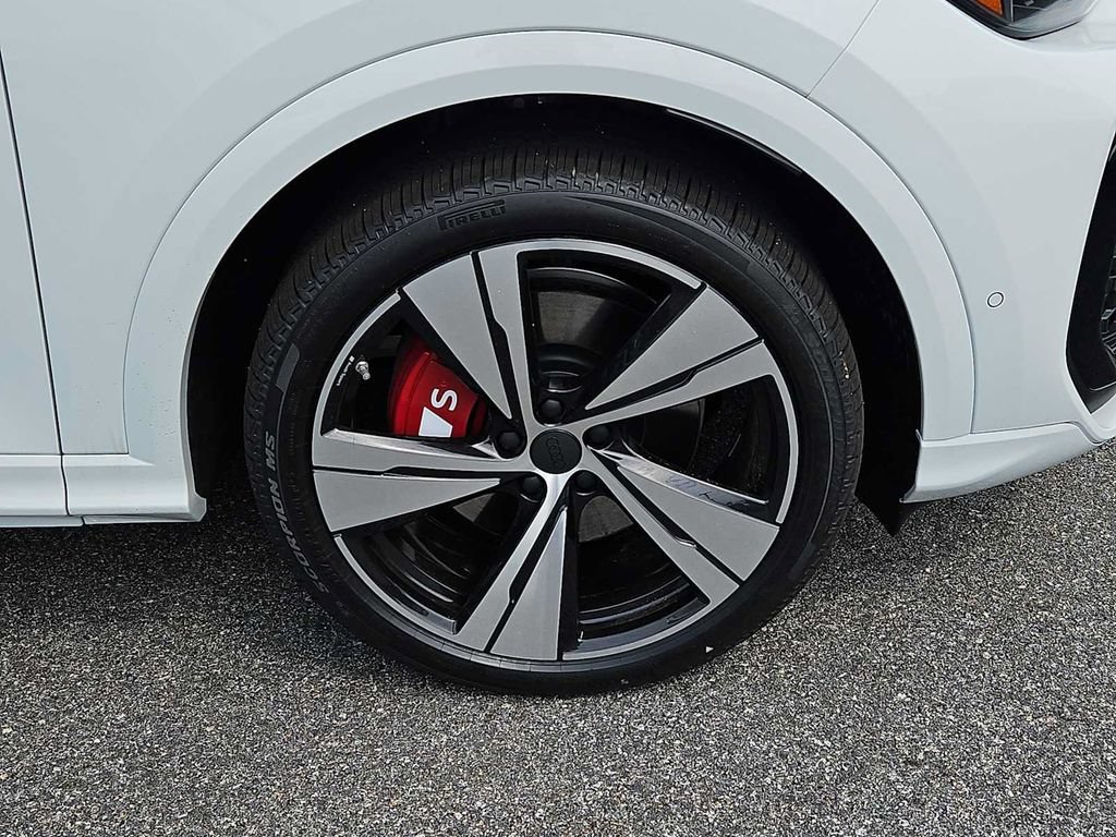 New 2026 Audi SQ5 Premium Plus AWD/4WD image 3
