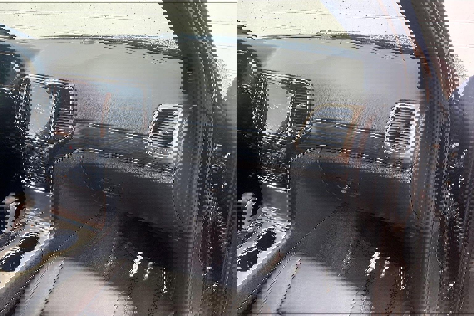 Used 2022 Jeep Grand Cherokee Limited w/ Trailer Tow Group IV image 21