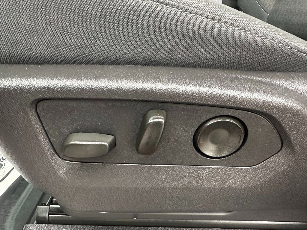 Used 2024 GMC Sierra 1500 Pro w/ Pro Value Package image 19