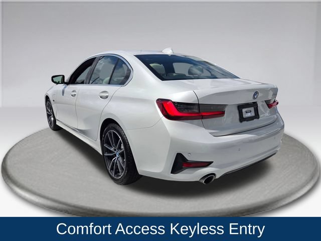 Used 2022 BMW 330e w/ Driving Assistance Package RWD image 12