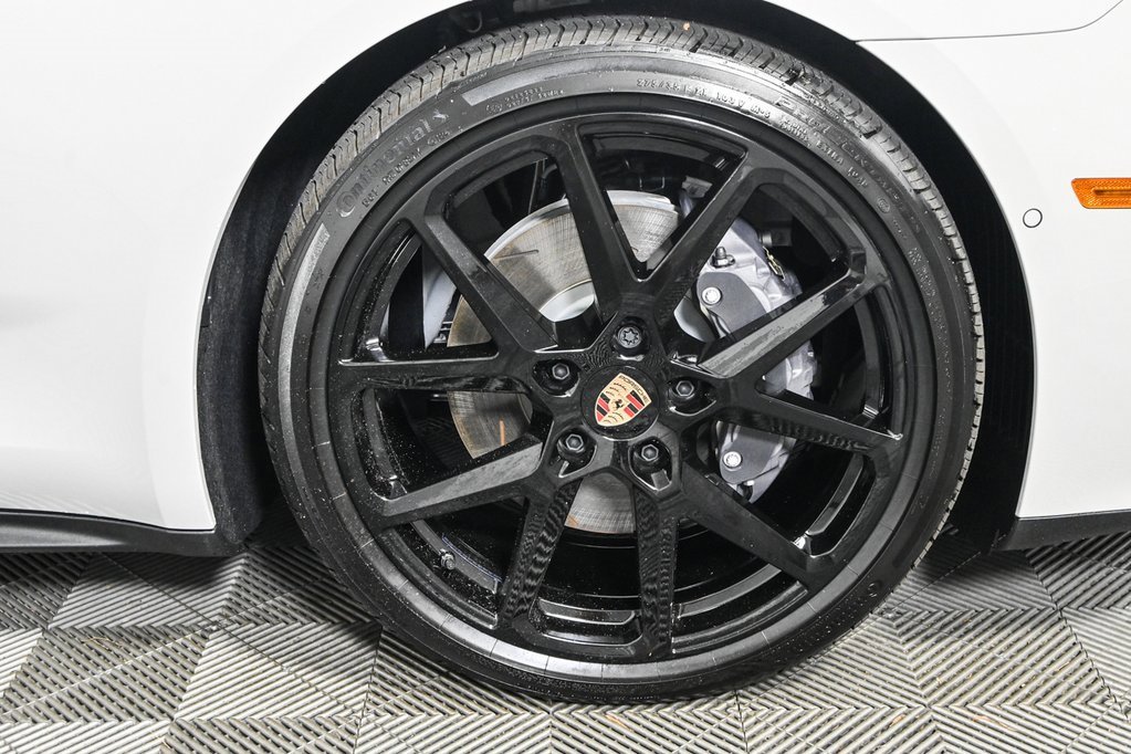 New 2025 Porsche Panamera RWD image 39