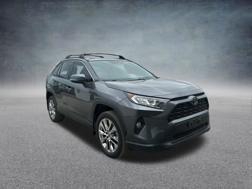 Used 2021 Toyota RAV4 XLE Premium AWD/4WD image 9