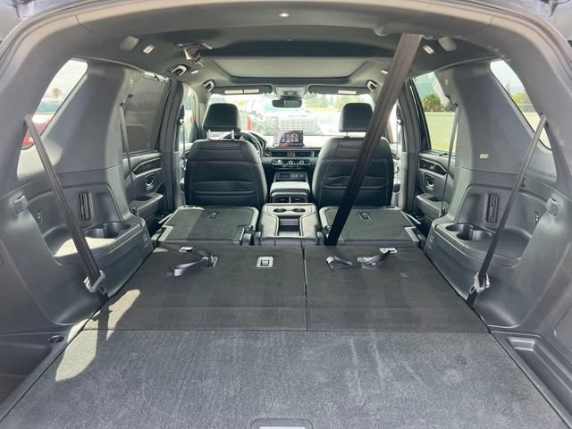 Used 2025 Honda Pilot Black Edition image 51
