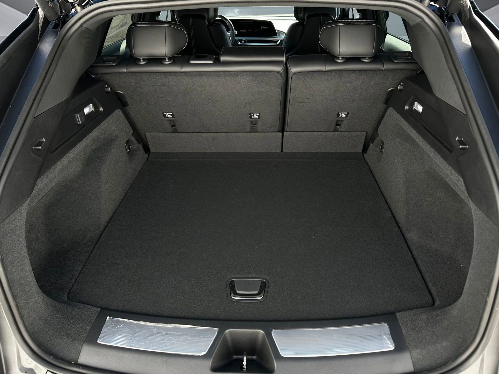 New 2026 Cadillac Lyriq Sport image 22