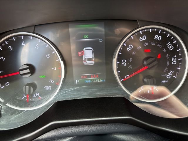 Used 2019 Toyota RAV4 XLE w/ Carpet Mat Package AWD/4WD image 24