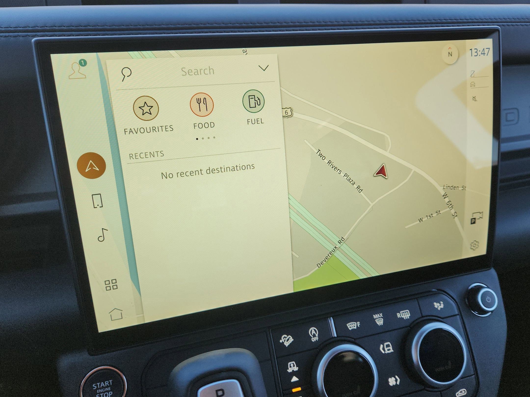 New 2026 Land Rover Defender 90 V8 image 25