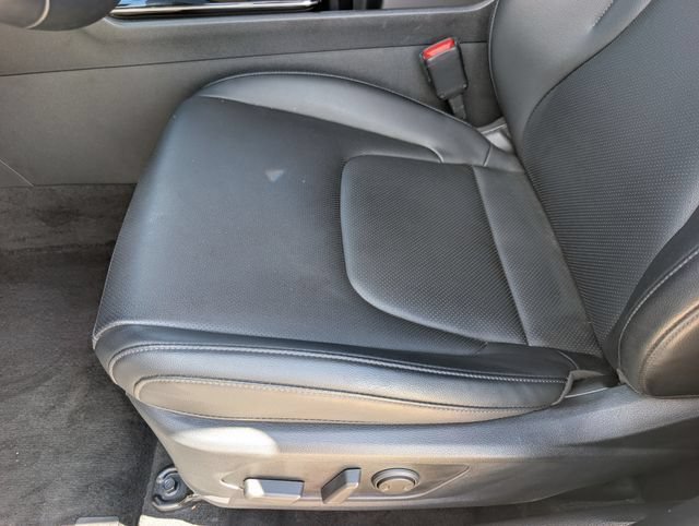 Used 2025 Kia Sportage EX FWD image 15
