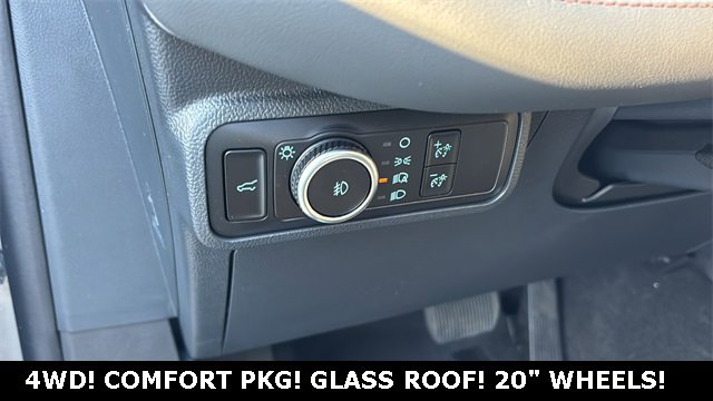 New 2026 Ford Explorer Active image 9