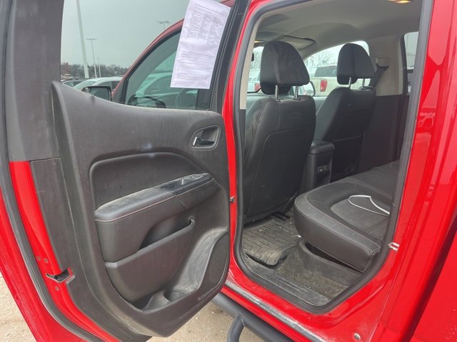 Used 2015 GMC Canyon SLE w/ All-Terrain Package image 17