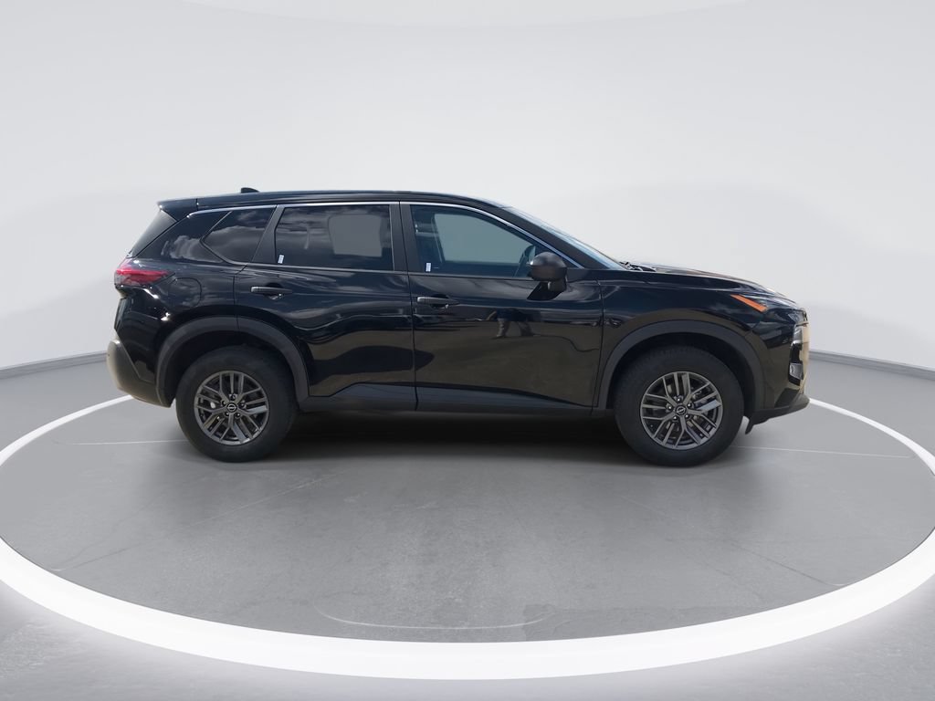 Used 2023 Nissan Rogue S AWD/4WD image 9