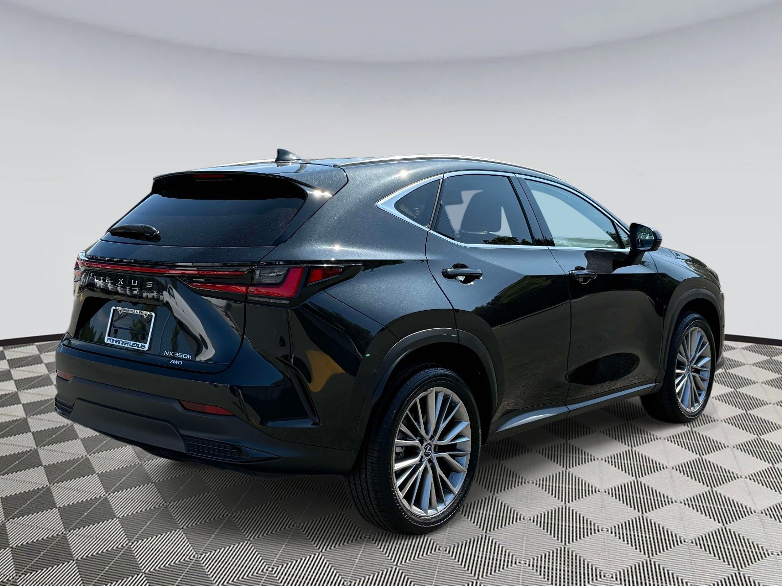 Used 2024 Lexus NX 350h AWD w/ Vision Package image 2