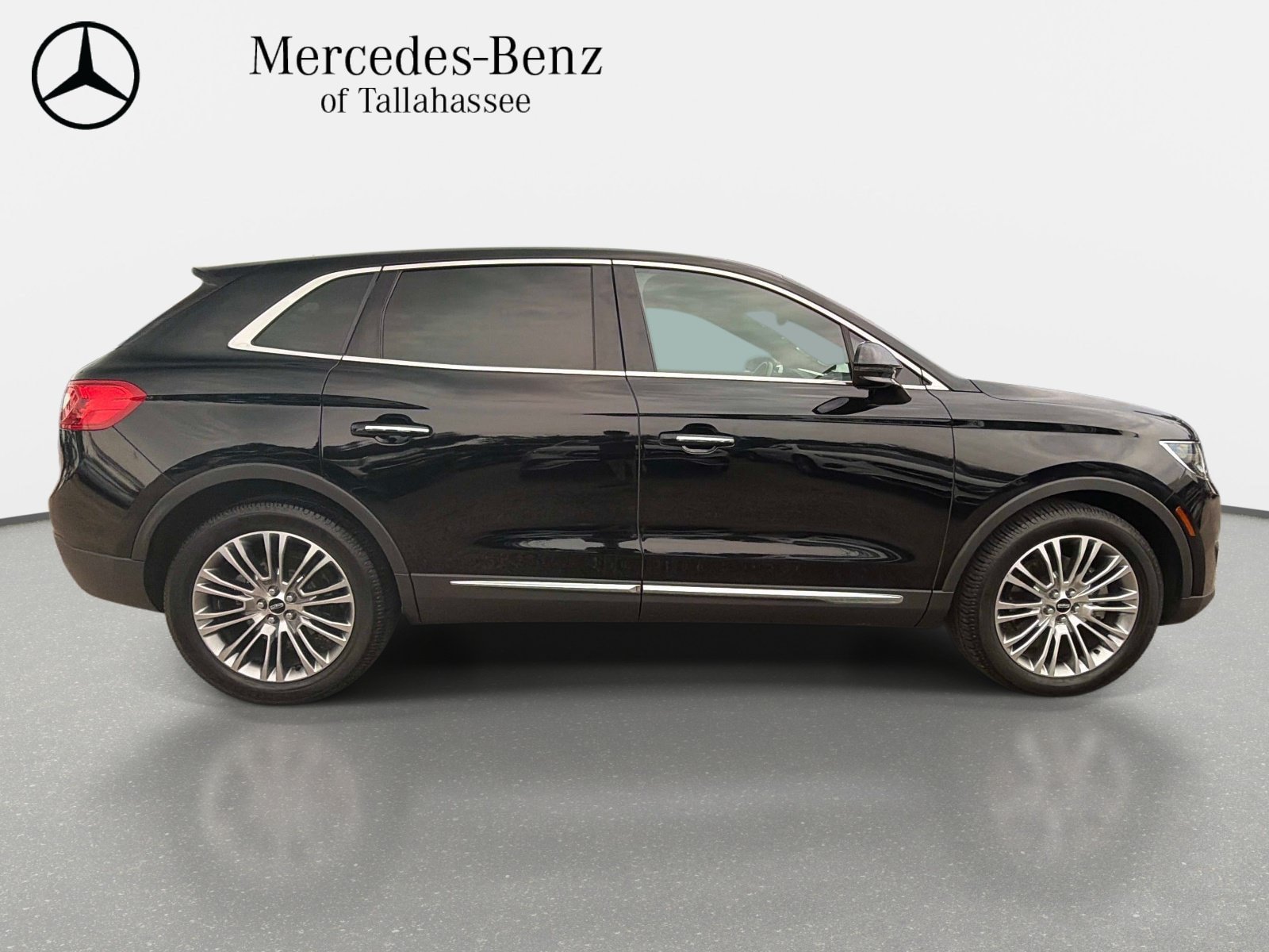 Used 2018 Lincoln MKX Reserve FWD image 4