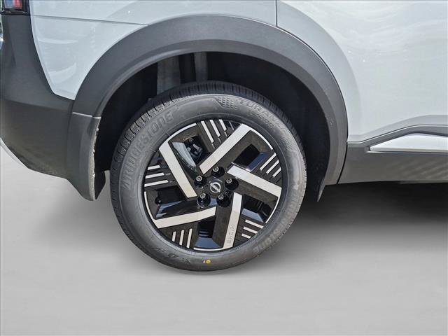 New 2027 Nissan Kicks SV FWD image 9