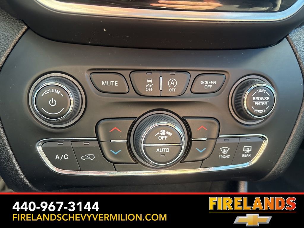 Used 2022 Jeep Cherokee Limited w/ Mopar Interior Package image 21