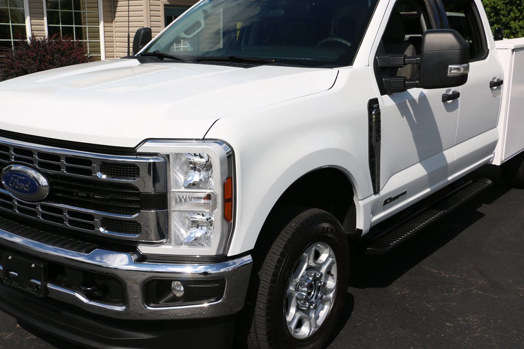 Used 2025 Ford F250 XLT w/ F-250 >10K GVWR Package AWD/4WD image 45