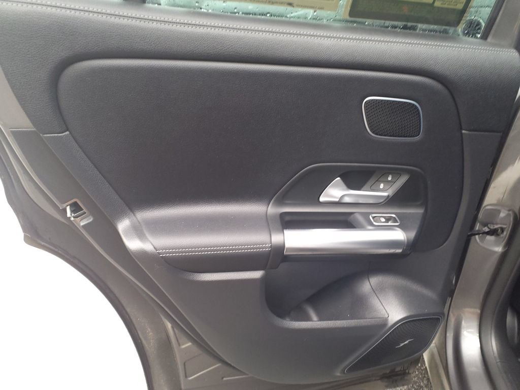 Certified 2023 Mercedes-Benz GLA 250 image 22