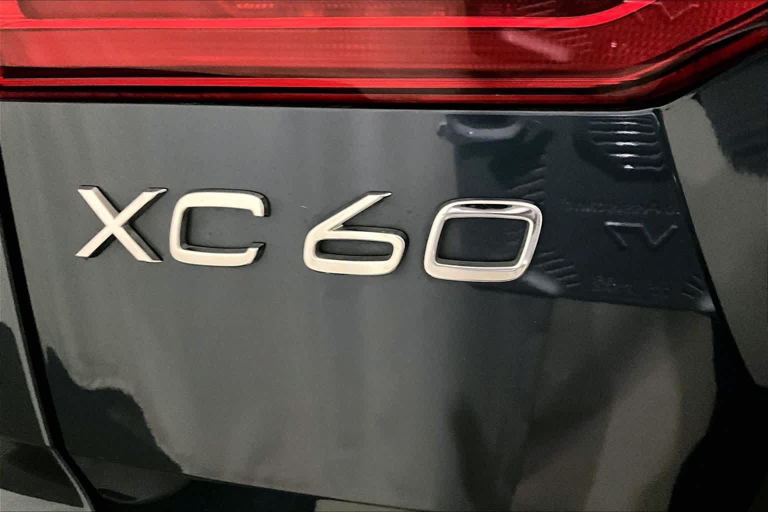 Used 2022 Volvo XC60 B6 Inscription w/ Advanced Package AWD/4WD image 9