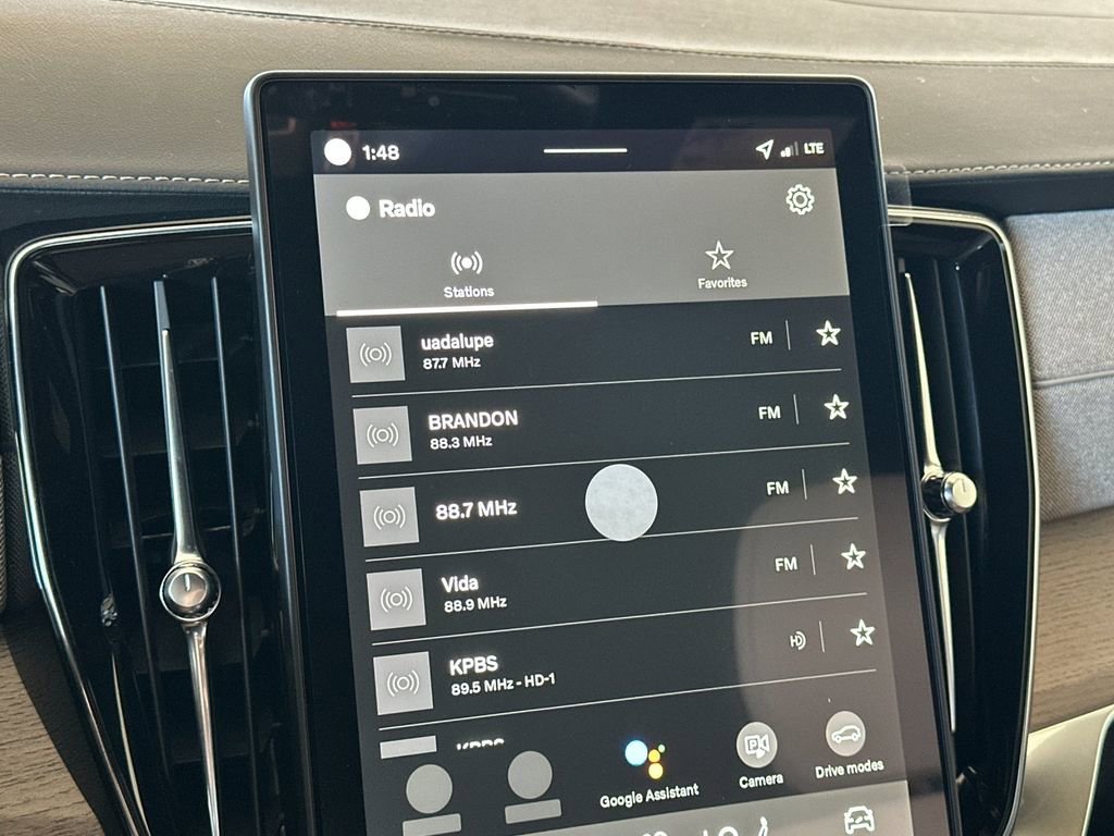 New 2026 Volvo XC90 B6 Plus w/ Protection Package Premier image 18