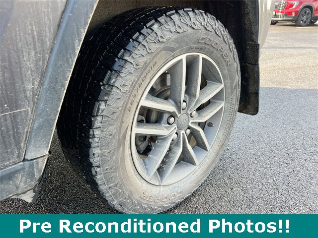 Used 2019 Jeep Grand Cherokee Limited image 33