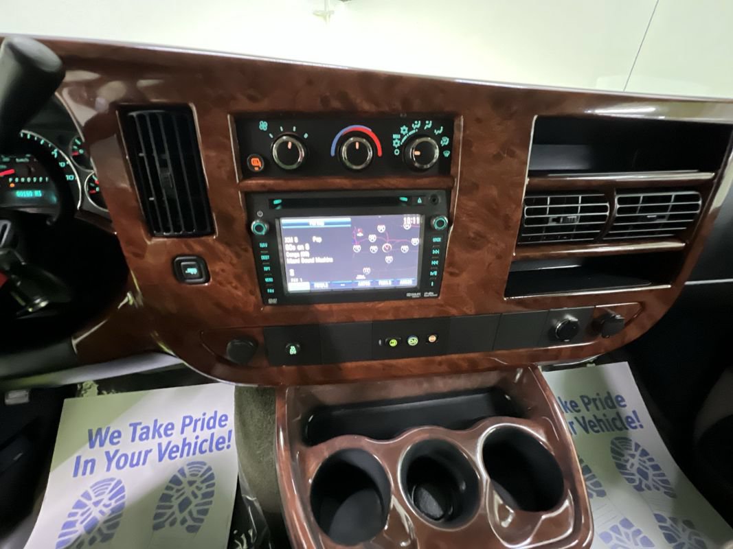 Used 2014 GMC Savana 1500 RWD image 21