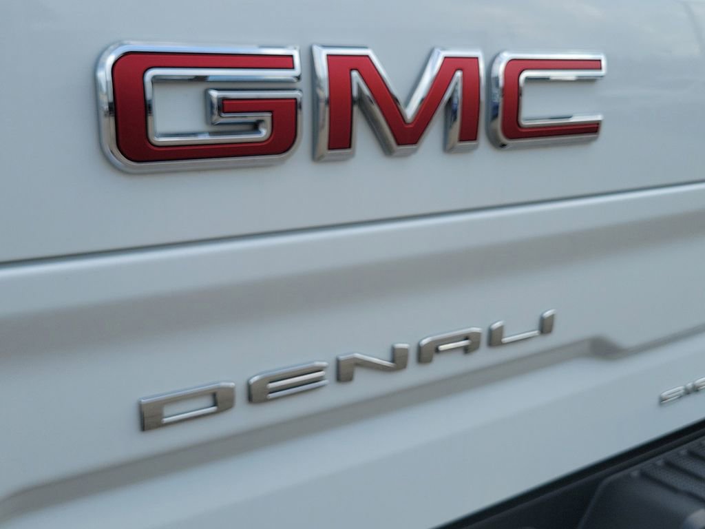 Used 2023 GMC Sierra 1500 Denali AWD/4WD image 7