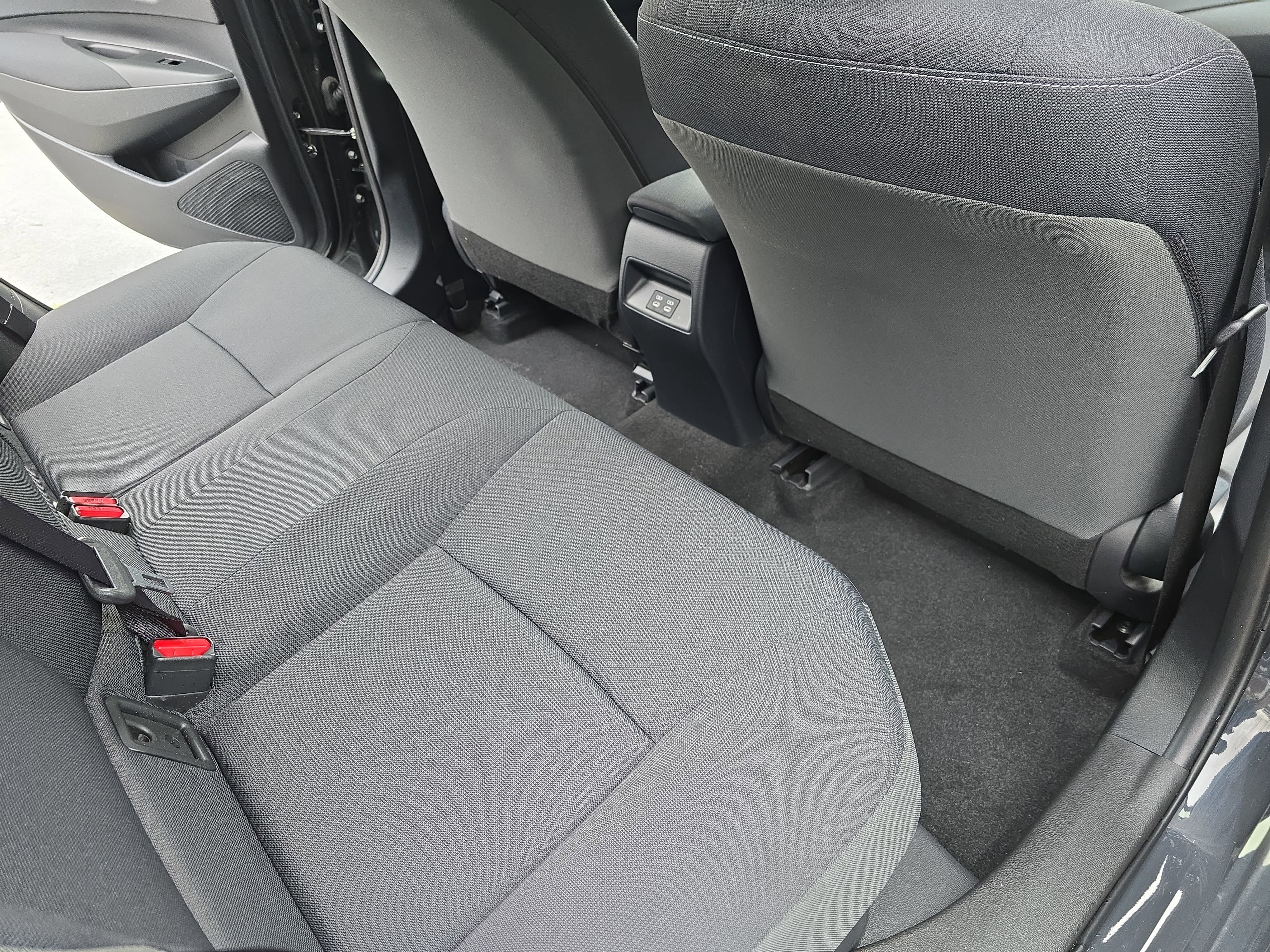 Used 2024 Toyota Corolla LE FWD image 11