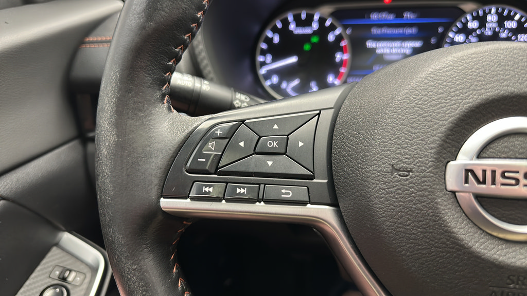 Used 2022 Nissan Sentra SR w/ SR Premium Package FWD image 18