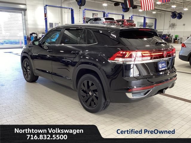 Certified 2024 Volkswagen Atlas Cross Sport SE AWD/4WD image 3