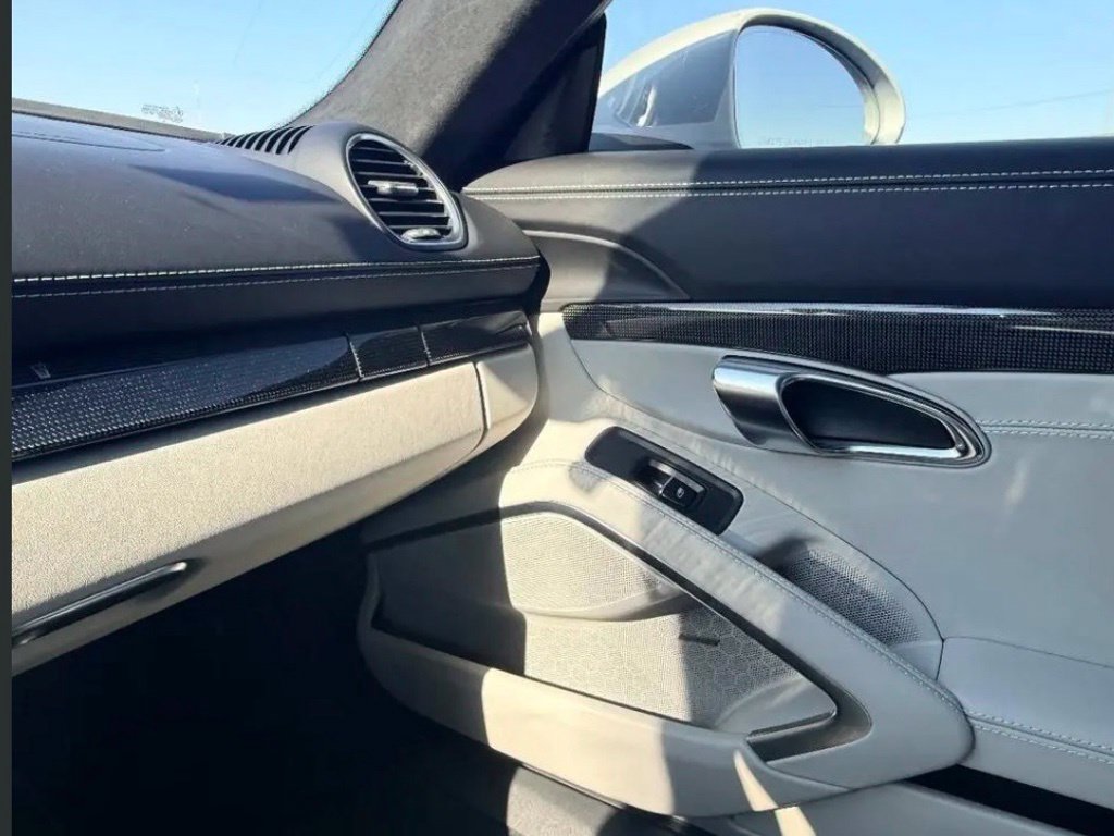 Used 2025 Porsche 718 Cayman GTS RWD image 14