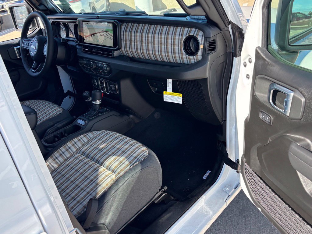 New 2026 Jeep Gladiator Sport AWD/4WD image 25