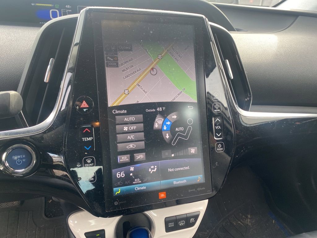 Used 2017 Toyota Prius Prime Premium image 5