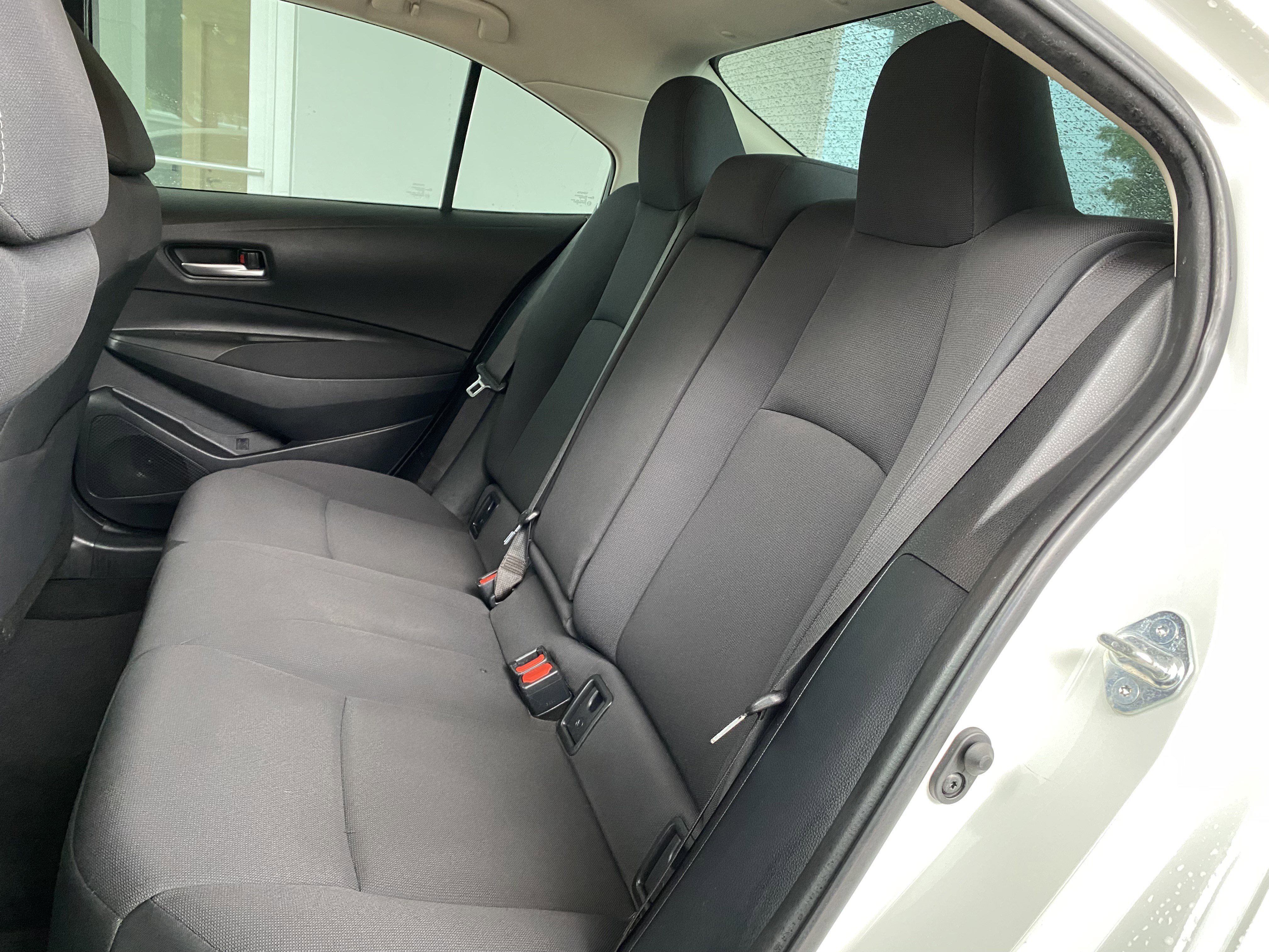 Used 2021 Toyota Corolla LE FWD image 33