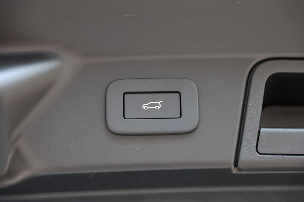 New 2026 Land Rover Range Rover Velar Belgravia AWD/4WD image 11