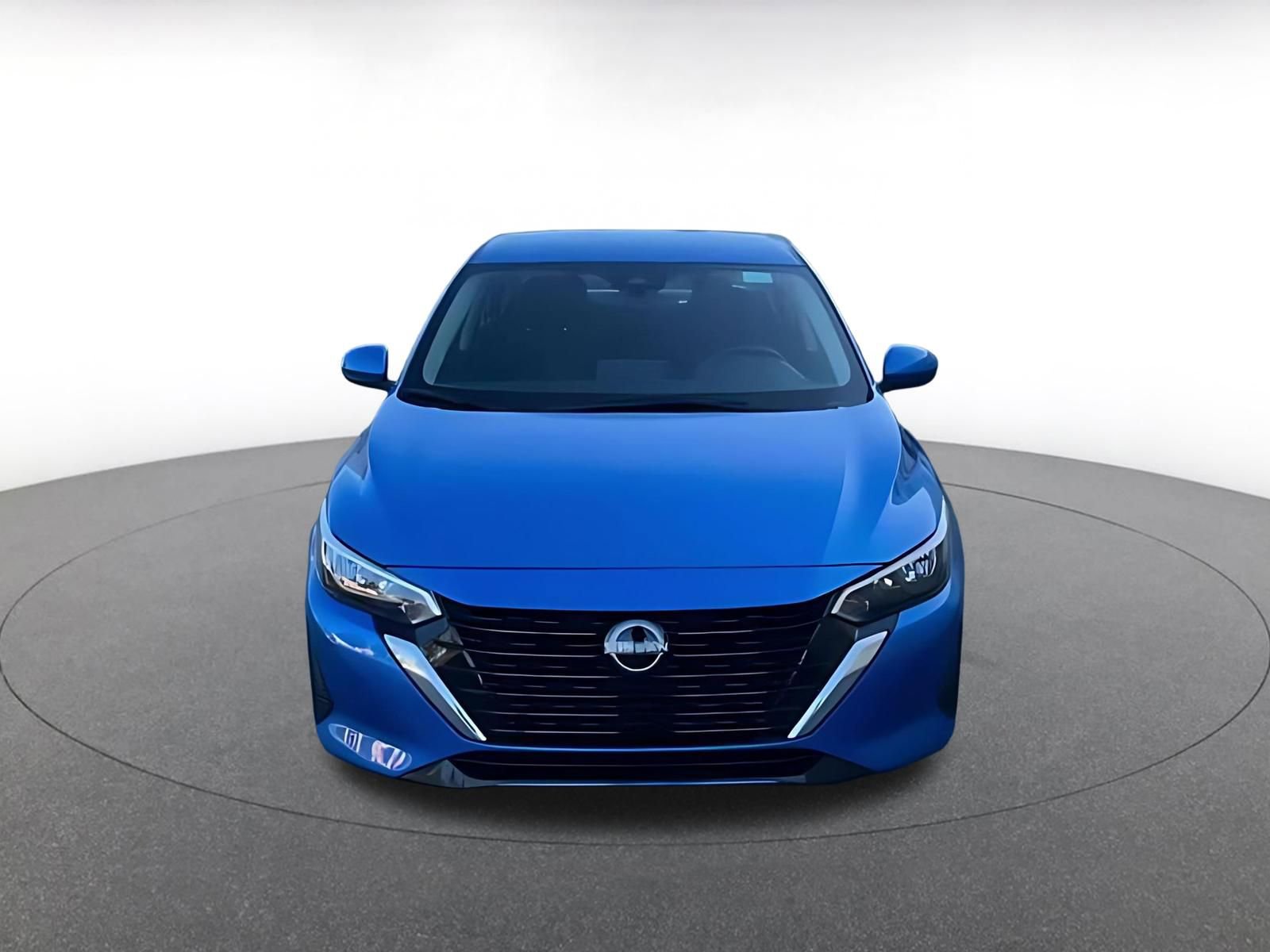 Used 2025 Nissan Sentra SV FWD image 4