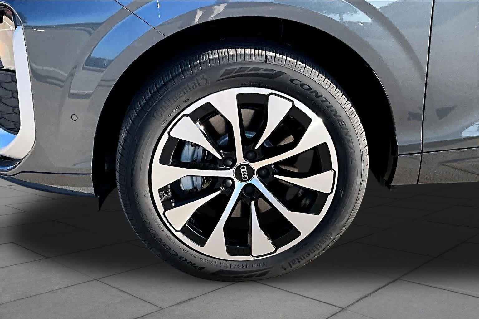 New 2026 Audi Q3 quattro 2.0T AWD/4WD image 11