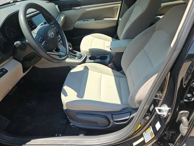 Used 2020 Hyundai Elantra SEL w/ Cargo Package (C1) FWD image 15