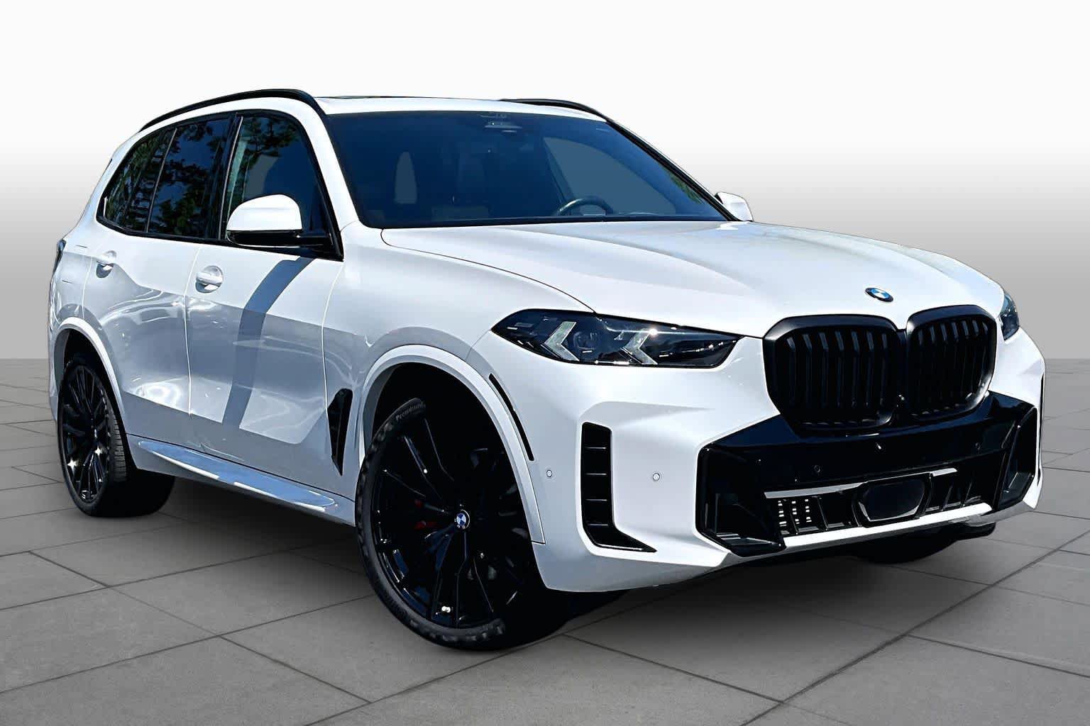 Certified 2024 BMW X5 xDrive40i w/ M Sport Package image 3