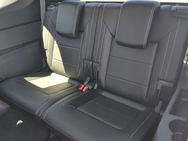 Used 2023 Volkswagen Atlas SE w/ Black Wheel Package image 17