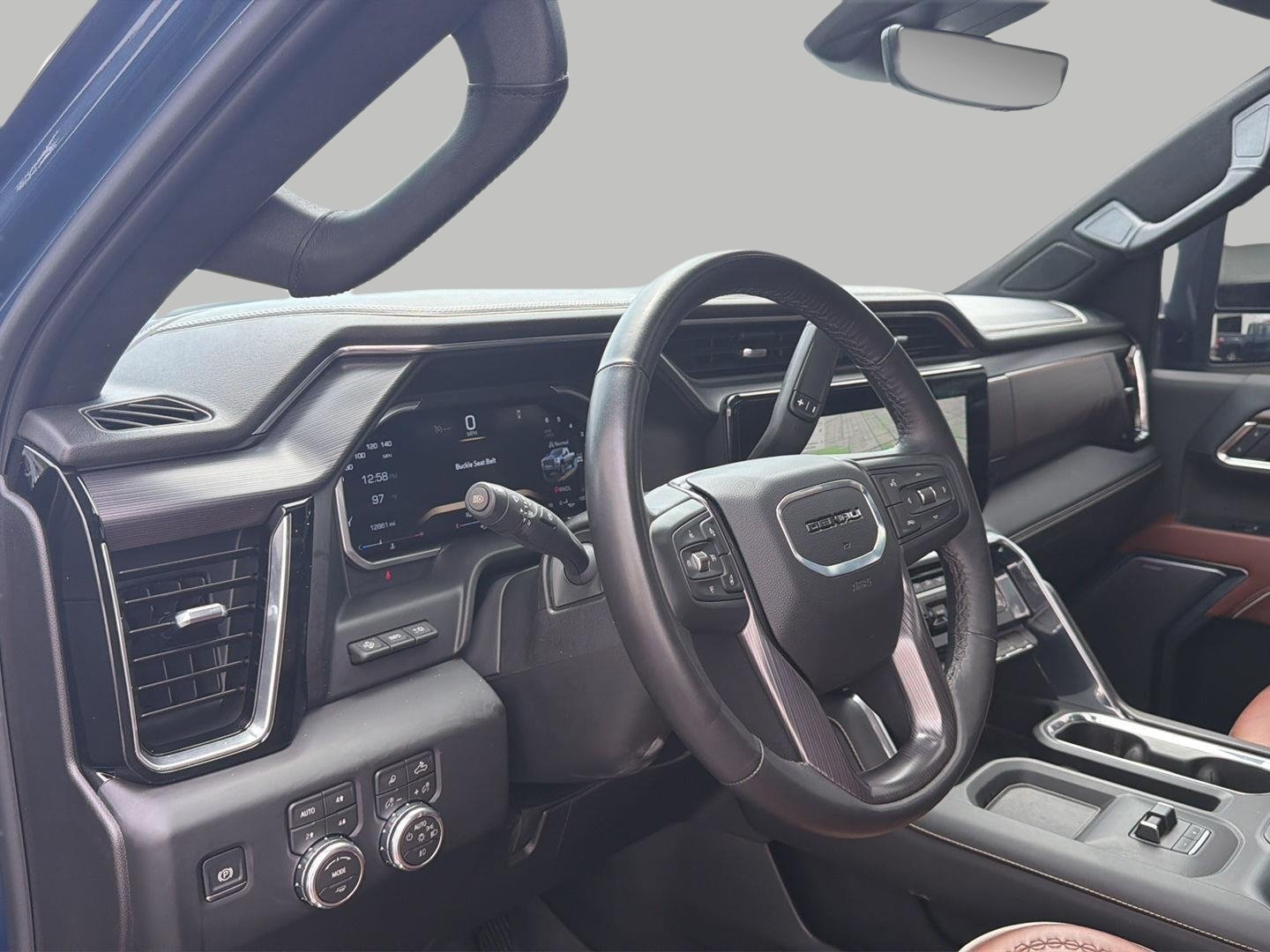 Used 2026 GMC Sierra 3500 Denali Ultimate AWD/4WD image 24