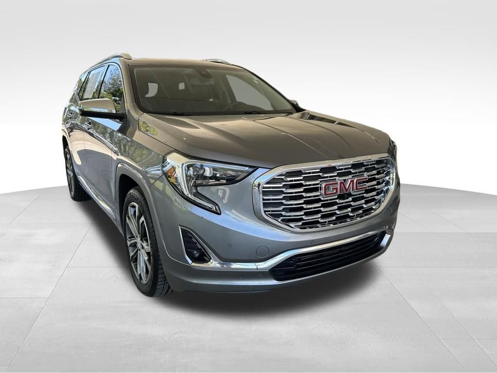Used 2018 GMC Terrain Denali w/ Advanced Safety Package FWD image 2