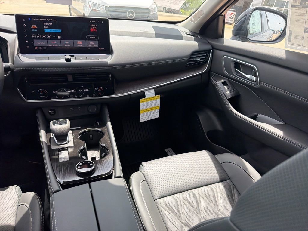 New 2026 Nissan Rogue Platinum AWD/4WD image 20